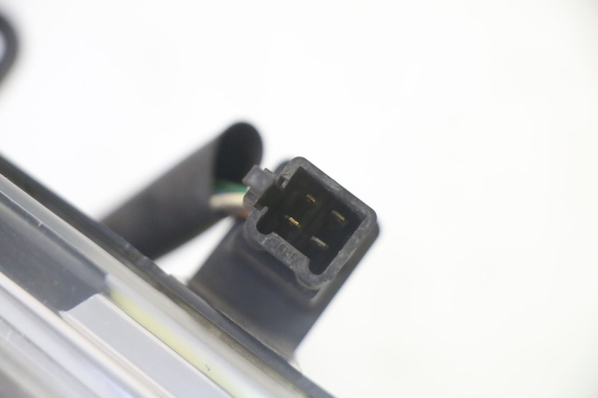 photo de HEADLIGHT PEUGEOT SATELIS 125 (2006 - 2009) - Component zoom