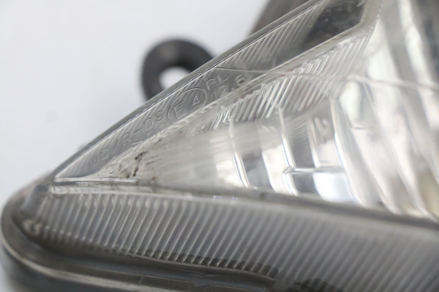 photo de HEADLIGHT HONDA SH ABS 125 (2012 - 2017) - Fixing points details