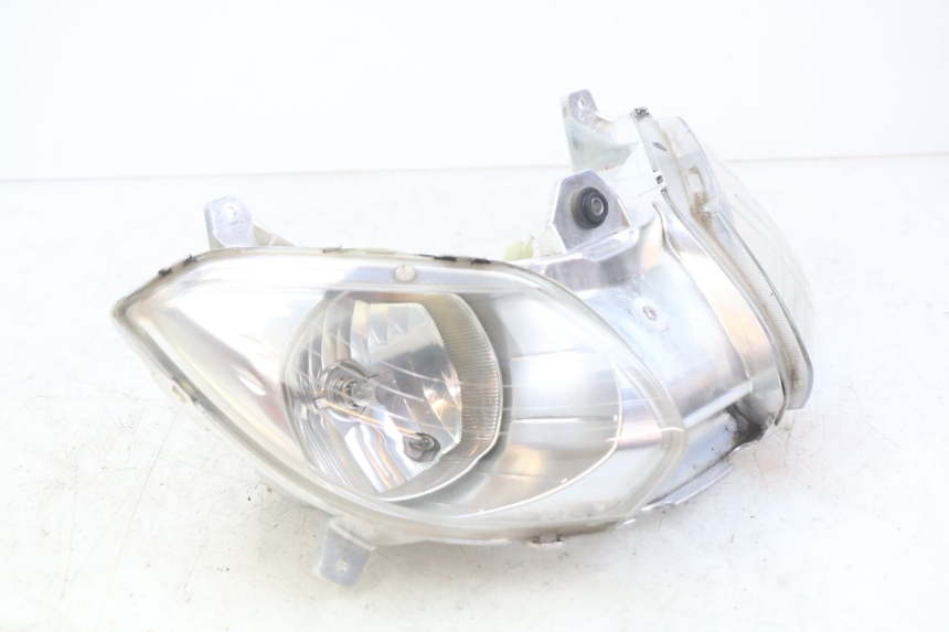 photo de FRONT HEADLIGHT MBK SKYCRUISER 125 (2010 - 2013) - Technical close-up