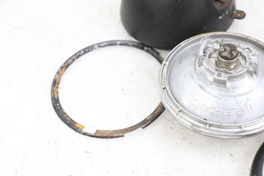 photo de Headlight HARLEY DAVIDSON SPORTSTER XL CUSTOM 1200 (2003 - 2004) - Fixing points details