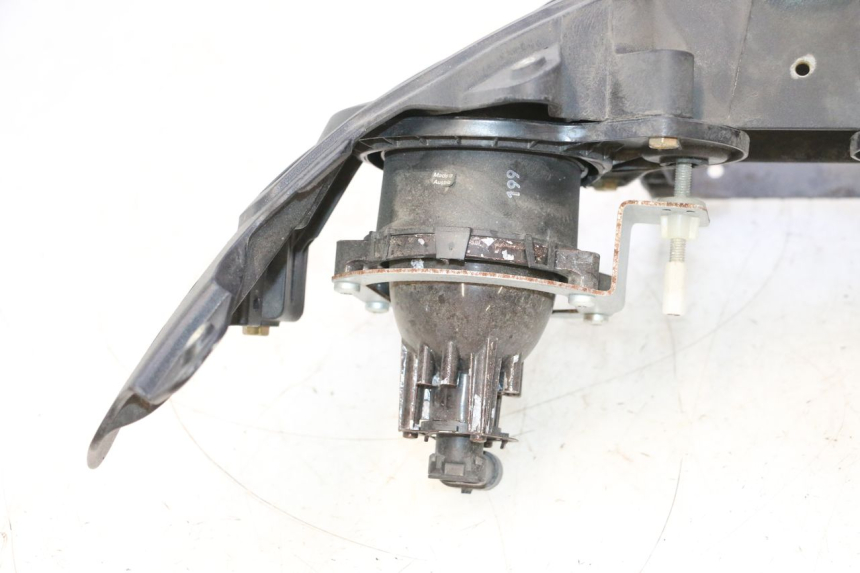 photo de HEADLIGHT CAN-AM SPYDER RS 1000 (2008 - 2012) - Used quality zoom