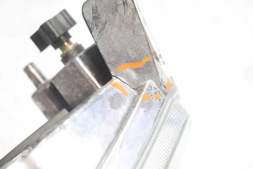 photo de FRONT HEADLIGHT APRILIA SR 2T 50 (2012 - 2017) - Alternative perspective