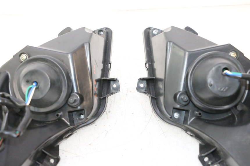 photo de HEADLIGHT VASTRO STREET S 50 (2016 - 2021) - Technical close-up
