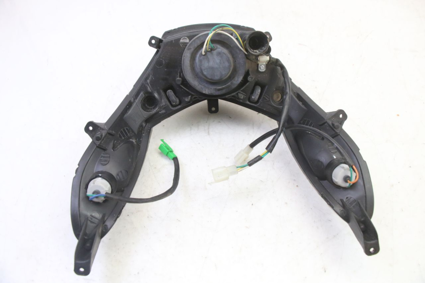 photo de HEADLIGHT PEUGEOT STREETZONE I NAKED 2T 50 (2018 - 2020) - Alternative perspective