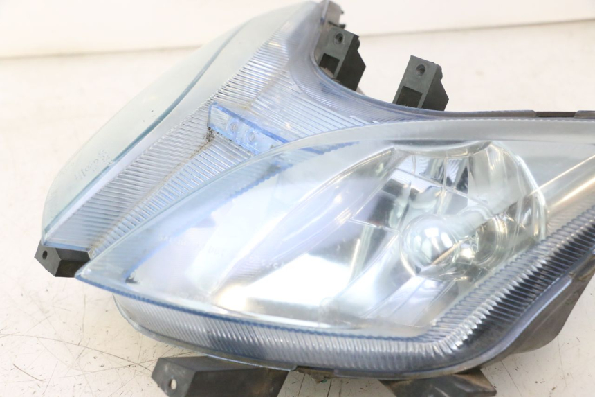 photo de HEADLIGHT KYMCO SUPER 8 2T 50 (2007 - 2013) - Surface and material condition