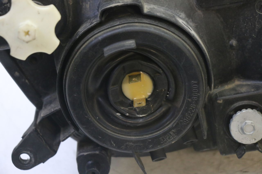 photo de FRONT HEADLIGHT YAMAHA TDM ABS 900 (2002 - 2014) - Fixing points details