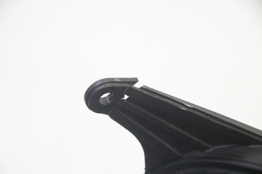 photo de FRONT HEADLIGHT YAMAHA TDM ABS 900 (2002 - 2014) - Technical close-up