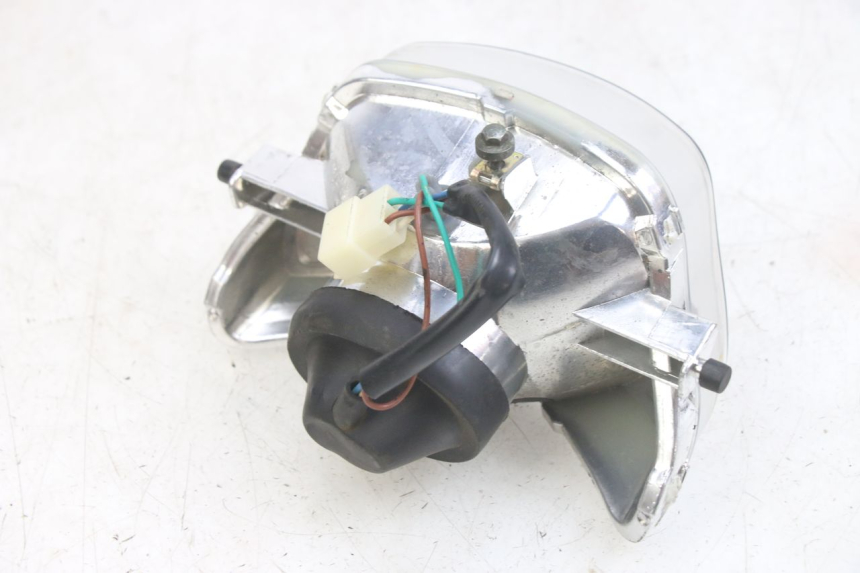 photo de FRONT HEADLIGHT PEUGEOT TWEET 4T 50 (2014 - 2019) - Fixing points details