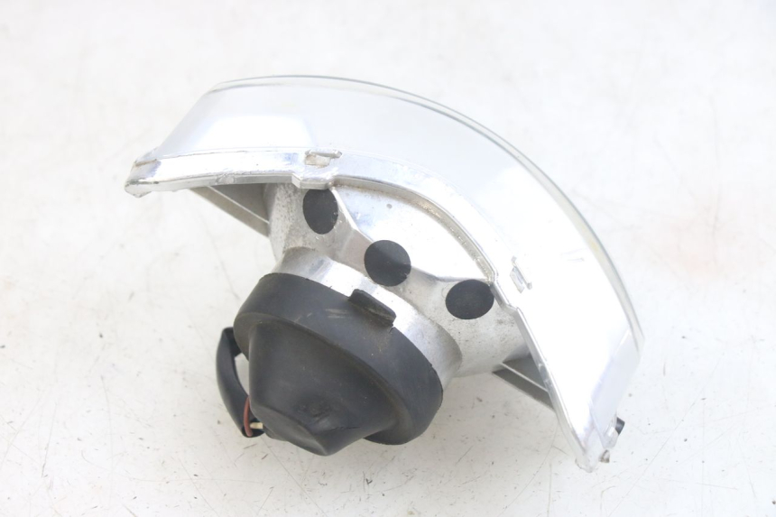 photo de FRONT HEADLIGHT PEUGEOT TWEET 4T 50 (2014 - 2019) - Surface and material condition