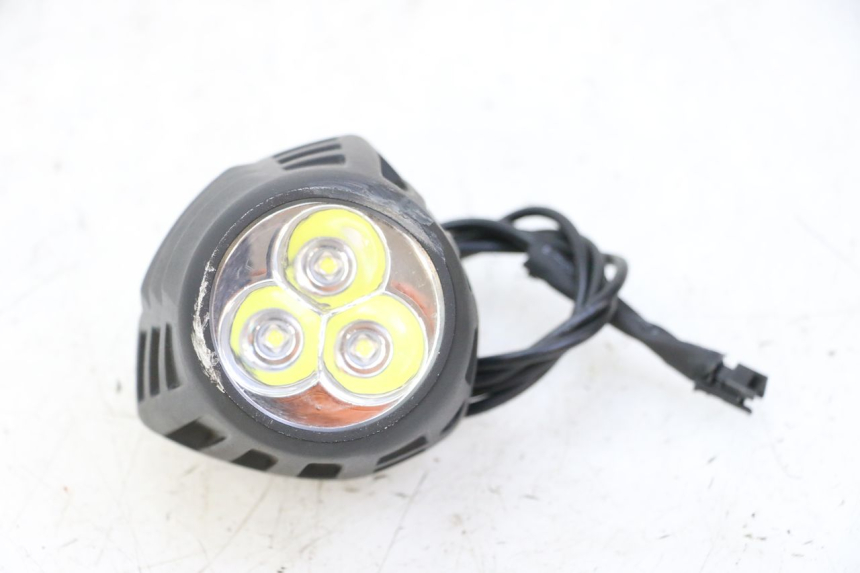 photo de FRONT HEADLIGHT DUALTRON VICTOR LIMITED 1 - Main view