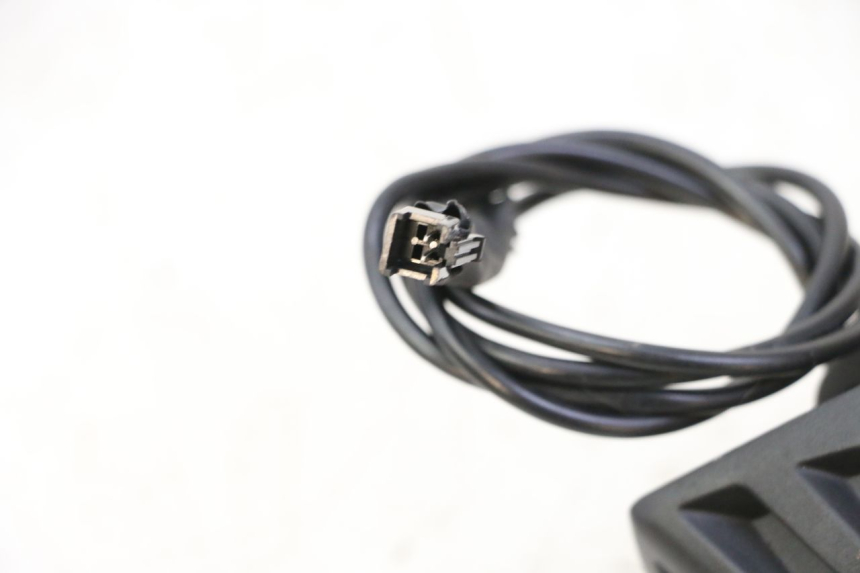 photo de FRONT HEADLIGHT DUALTRON VICTOR LIMITED 1 - Zoom on usage condition