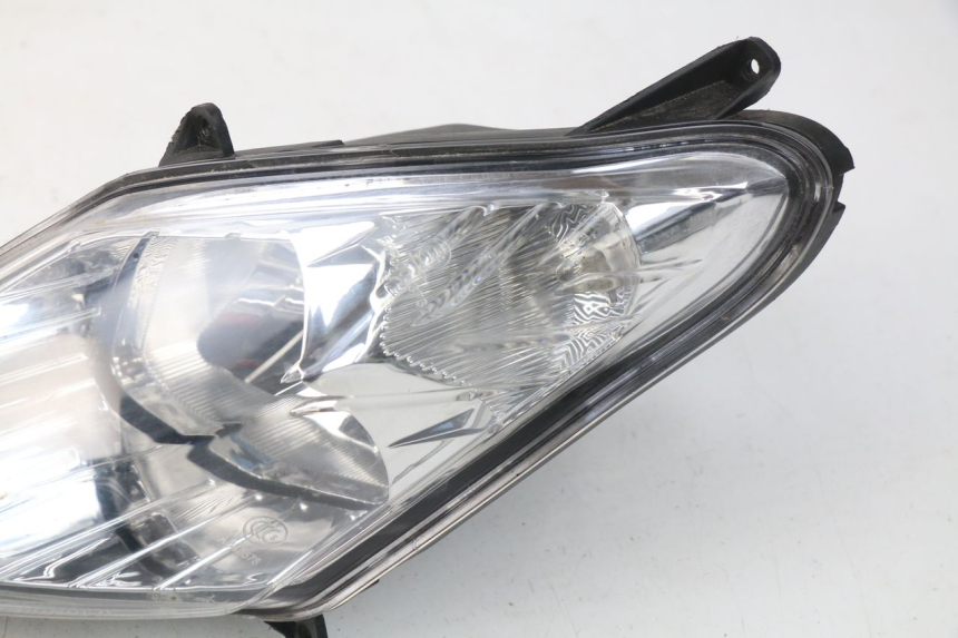 photo de FRONT HEADLIGHT EUROCKA VIRTUALITY GT 4T 50 (2011 - 2017) - Component detail