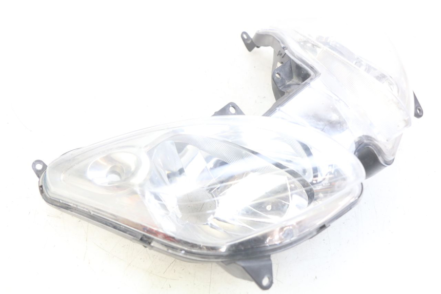 photo de FRONT HEADLIGHT YAMAHA XMAX X-MAX 125 (2006 - 2009) - Focus on structure
