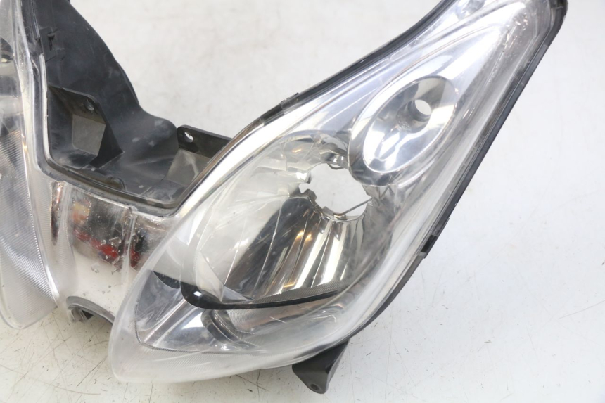 photo de FRONT HEADLIGHT YAMAHA XMAX X-MAX 125 (2006 - 2009) - Product overview