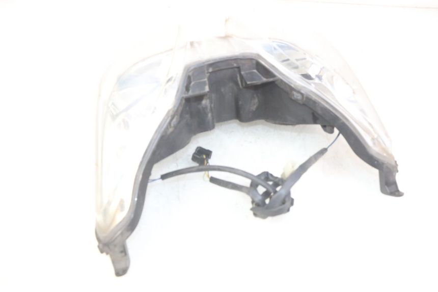 photo de FRONT HEADLIGHT YAMAHA XMAX X-MAX 125 (2006 - 2009) - Technical close-up