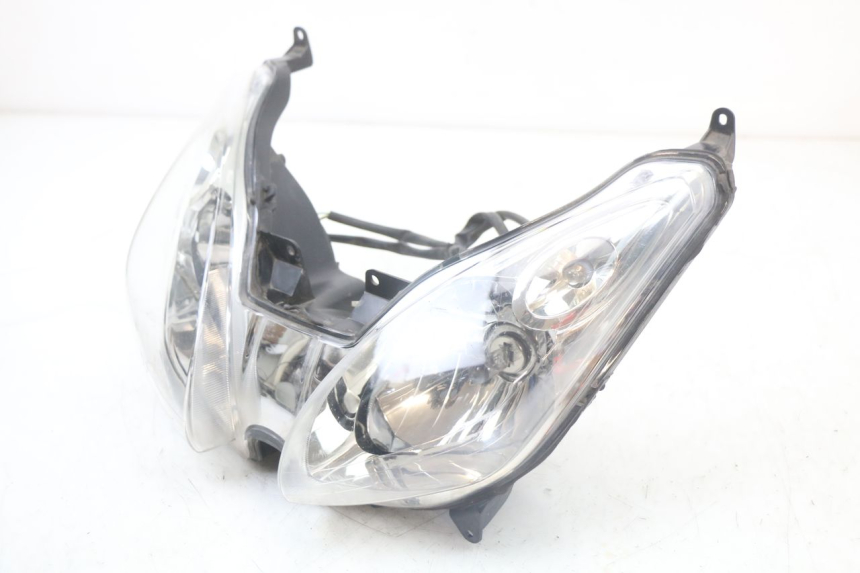 photo de FRONT HEADLIGHT YAMAHA X-MAX XMAX 250 (2006 - 2009) - Zoom on usage condition