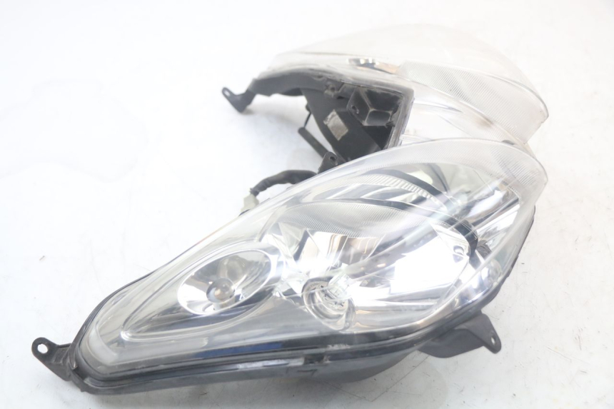 photo de FRONT HEADLIGHT YAMAHA XMAX X-MAX 125 (2006 - 2009) - Zoom on usage condition