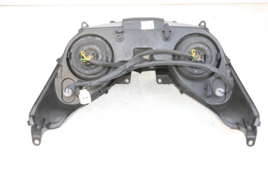 photo de FRONT HEADLIGHT YAMAHA XMAX X-MAX 125 (2006 - 2009) - Technical close-up