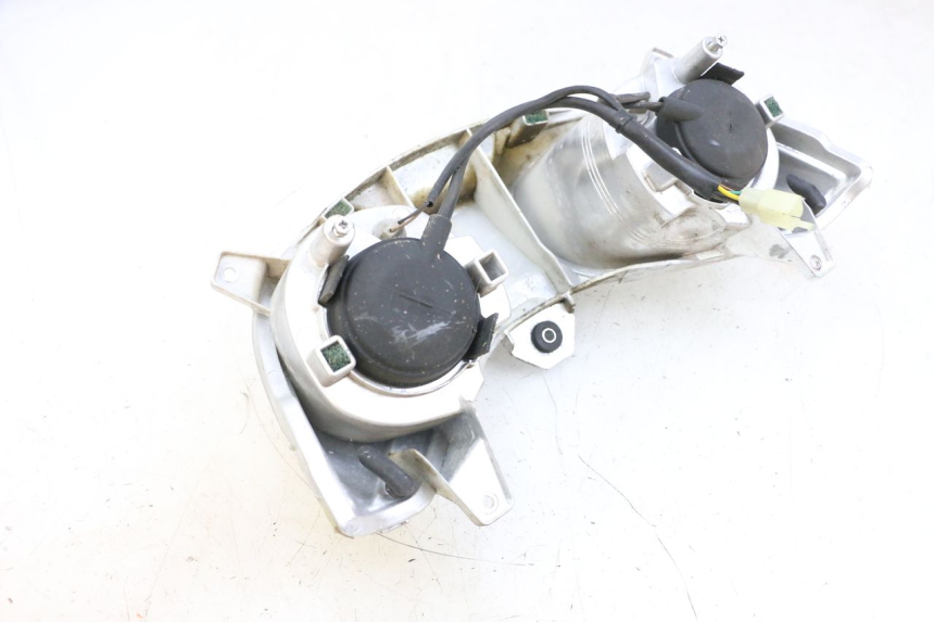 photo de FRONT HEADLIGHT YAMAHA X-MAX XMAX 125 (2010 - 2013) - Markings and original references
