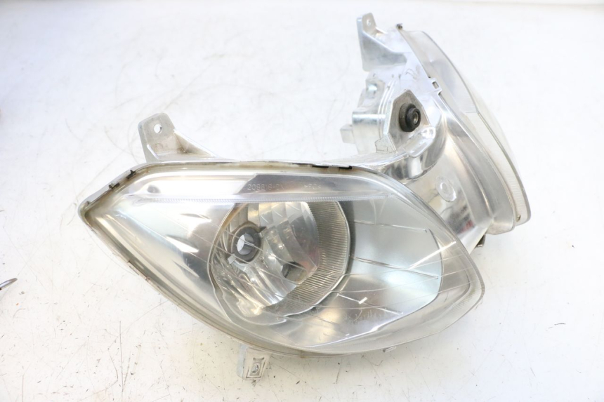 photo de FRONT HEADLIGHT YAMAHA X-MAX XMAX 125 (2010 - 2013) - Component detail