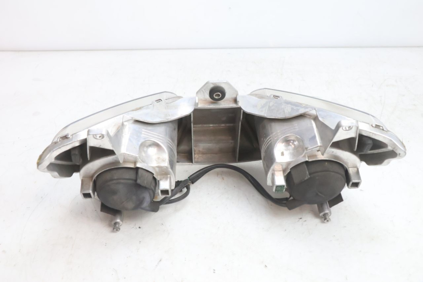 photo de FRONT HEADLIGHT YAMAHA X-MAX XMAX 125 (2010 - 2013) - Product overview