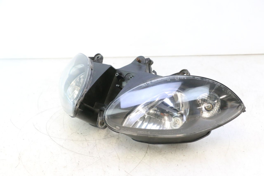 photo de HEADLIGHT PIAGGIO X9 AMALFI 180 (2000 - 2003) - Surface and material condition