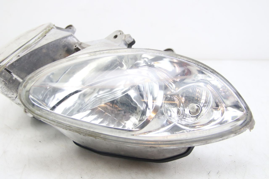 photo de FRONT HEADLIGHT PIAGGIO X9 EVOLUTION 125 (2003 - 2007) - Zoom on usage condition