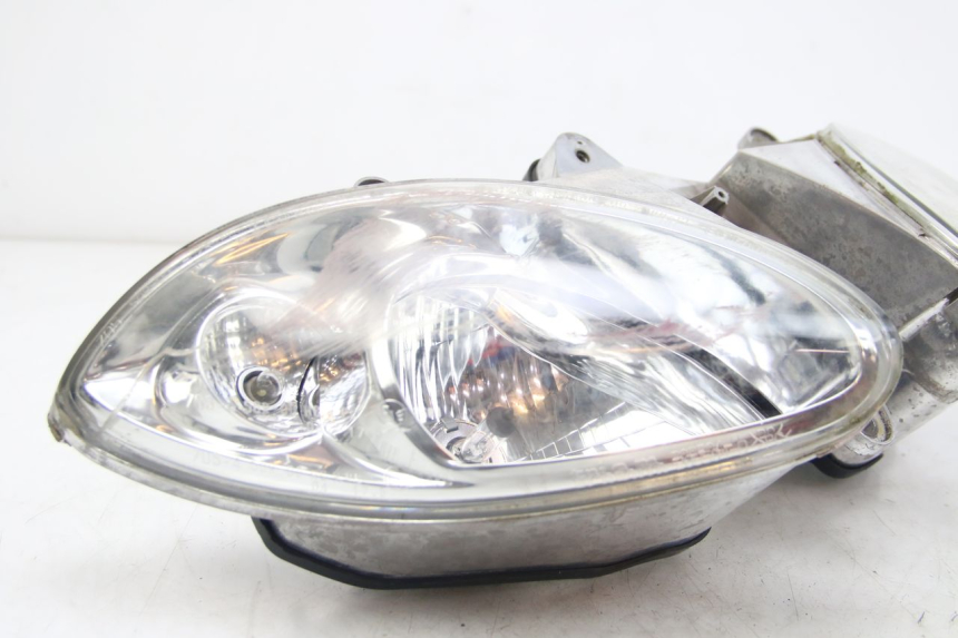 photo de FRONT HEADLIGHT PIAGGIO X9 EVOLUTION 125 (2003 - 2007) - Alternative perspective