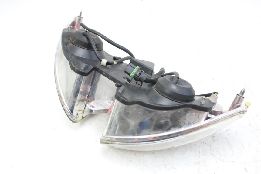 photo de FRONT HEADLIGHT PIAGGIO X9 EVOLUTION 125 (2003 - 2007) - Product overview