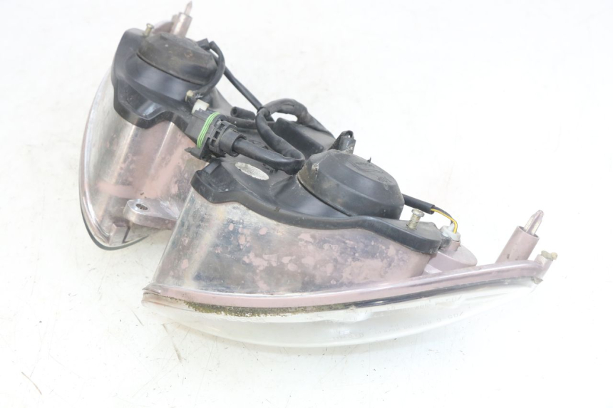 photo de FRONT HEADLIGHT PIAGGIO X9 EVOLUTION 125 (2003 - 2007) - Component detail