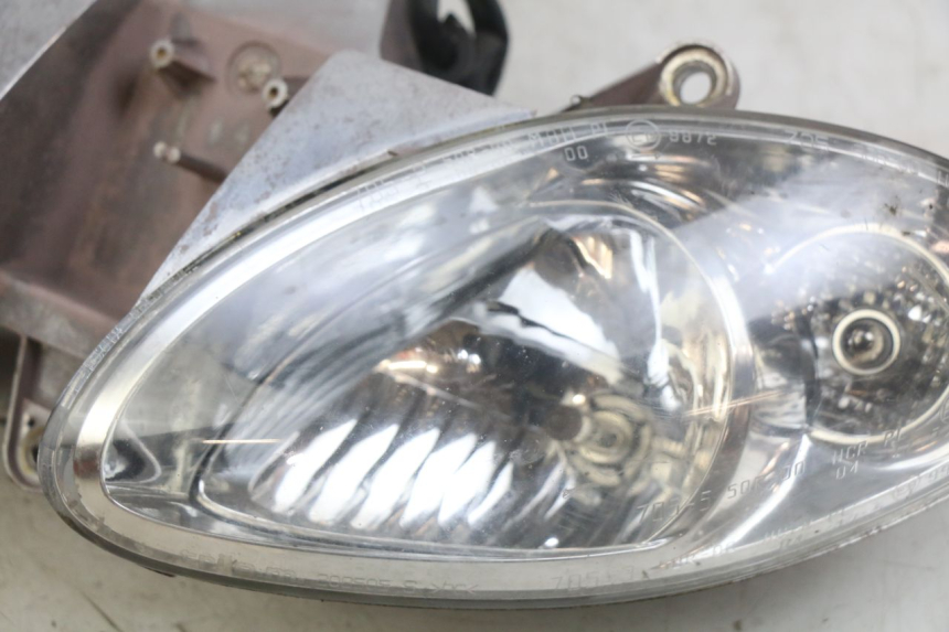 photo de FRONT HEADLIGHT PIAGGIO X9 EVOLUTION 125 (2003 - 2007) - Markings and original references