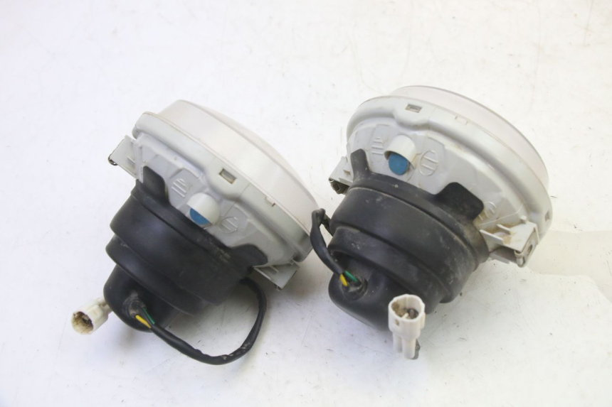 photo de HEADLIGHT YAMAHA YFM GRIZZLY 550 (2008 - 2015) - Technical close-up