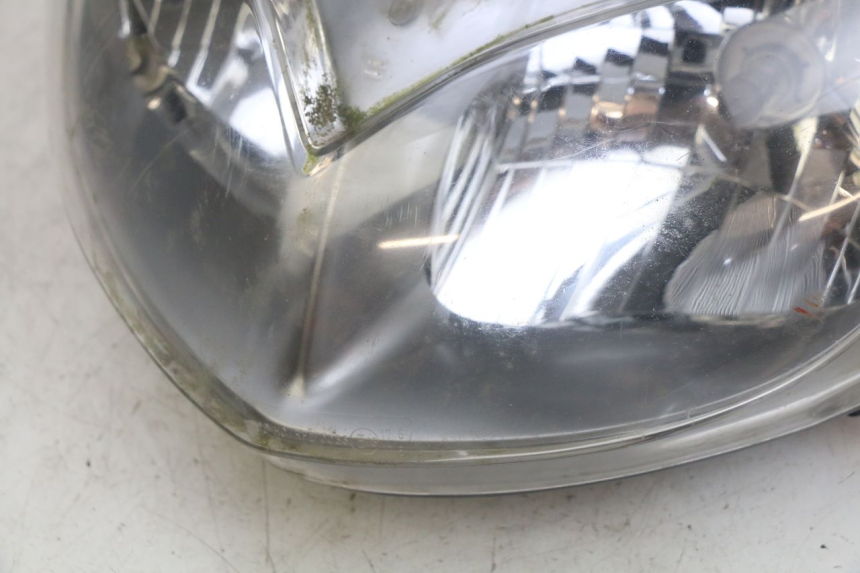 photo de FRONT HEADLIGHT YAMAHA YP MAJESTY 400 (2004 - 2008) - Distinctive features