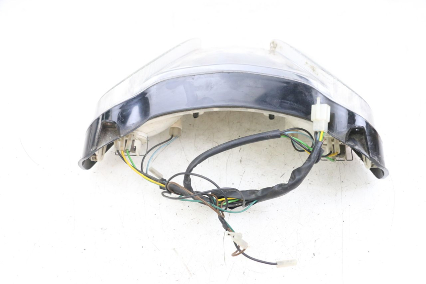 photo de FRONT HEADLIGHT YAMAHA YP MAJESTY 125 (2002 - 2006) - Surface and material condition