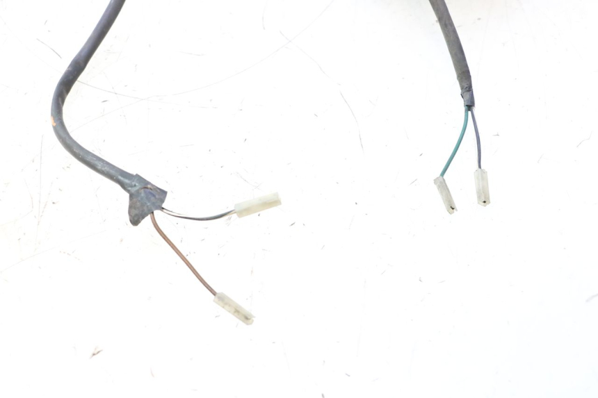 photo de HEADLIGHT YAMAHA YP MAJESTY 125 (1998 - 2001) - Fixing points details