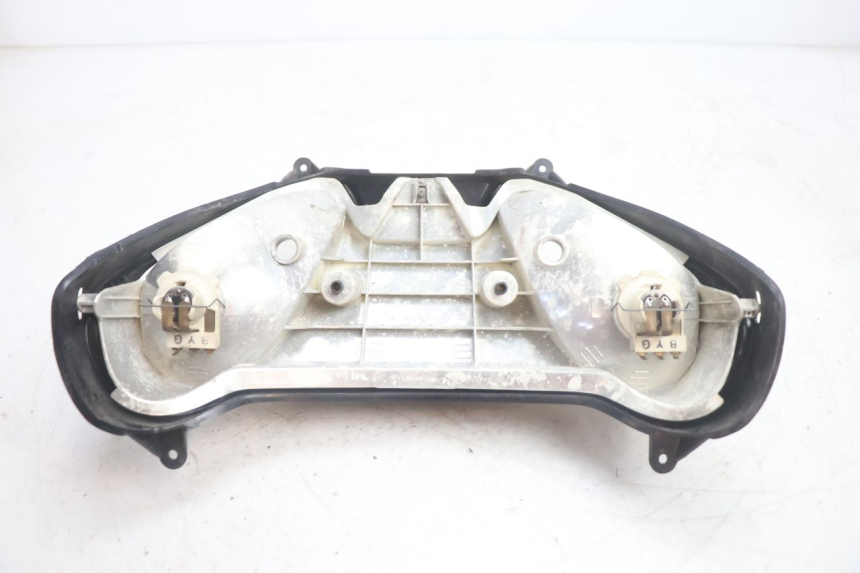 photo de FRONT HEADLIGHT YAMAHA YP MAJESTY 125 (2002 - 2006) - Surface and material condition