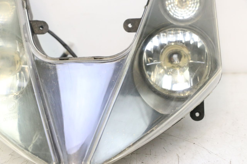 photo de HEADLIGHT YIYING YY50QT-6 50 - Detailed visual inspection