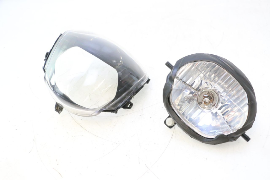 photo de FRONT HEADLIGHT PIAGGIO ZIP 2T 50 (2009 - 2019) - Main view