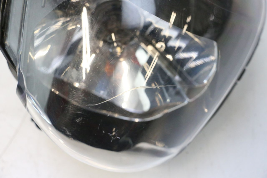 photo de FRONT HEADLIGHT PIAGGIO ZIP 2T 50 (2009 - 2019) - Alternative perspective
