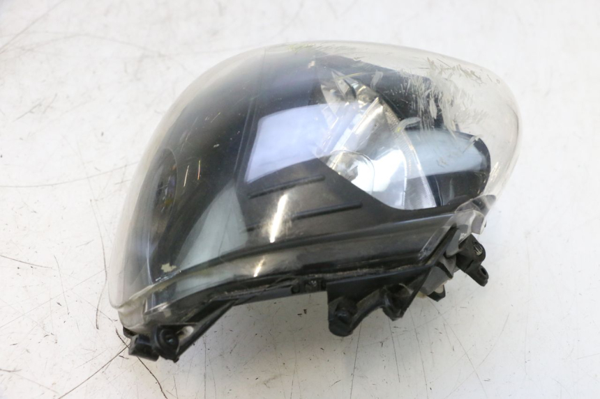 photo de FRONT HEADLIGHT PIAGGIO ZIP 4T 50 (2018 - 2020) - Alternative perspective