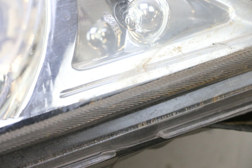 photo de FRONT HEADLIGHT UNIVERSAL BIKE ZN50QT-11B 50 (2018 - 2021) - Component zoom