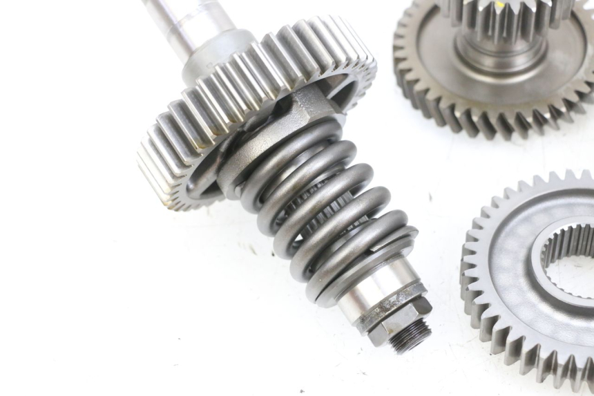 photo de TRANSMISSION DRIVE GEAR SHAFT SUZUKI BURGMAN 650 (2013 - 2020) - Technical close-up