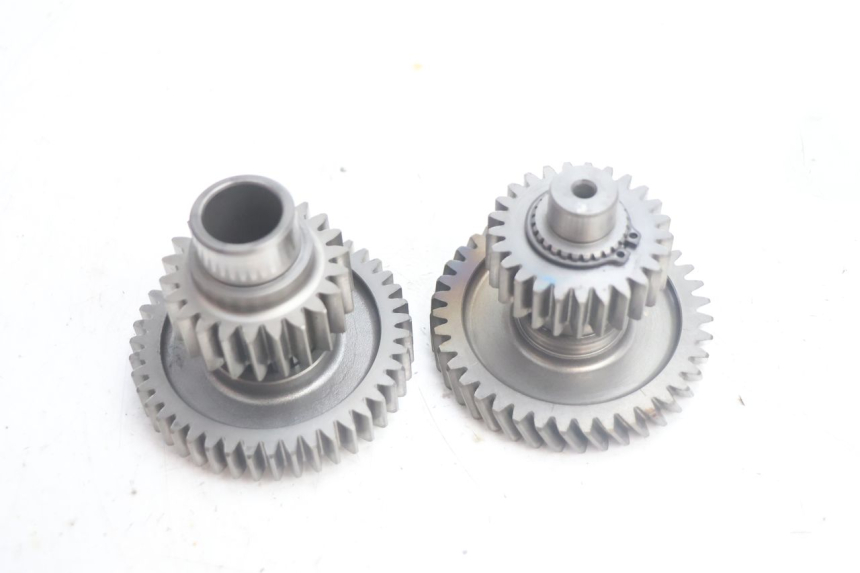 photo de TRANSMISSION DRIVE GEAR SHAFT SUZUKI BURGMAN EXECUTIVE ABS 650 (2006 - 2012) - Technical close-up