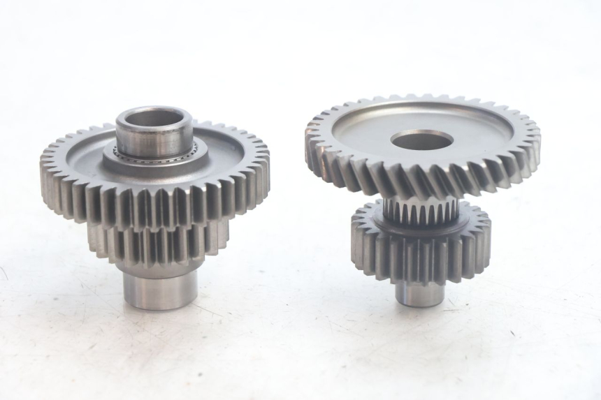 photo de TRANSMISSION DRIVE GEAR SHAFT SUZUKI BURGMAN EXECUTIVE ABS 650 (2006 - 2012) - Fixing points details