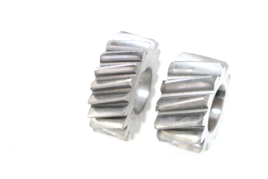 photo de TRANSMISSION DRIVE GEAR SHAFT SUZUKI SMX SUPERMOTARD 50 (1996 - 2001) - Zoom on usage condition