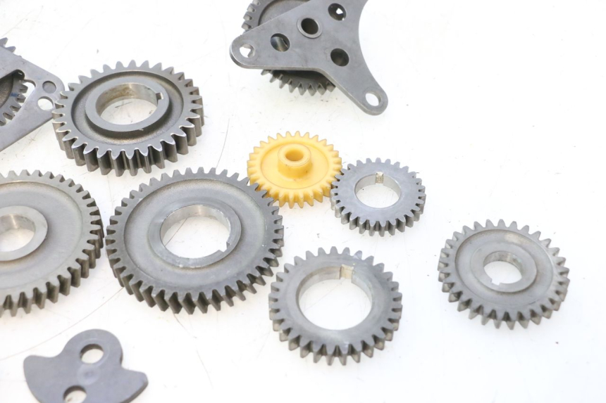 photo de TRANSMISSION DRIVE GEAR SHAFT CAN-AM SPYDER RS 1000 (2008 - 2012) - Surface and material condition