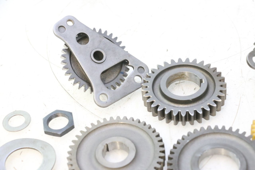 photo de TRANSMISSION DRIVE GEAR SHAFT CAN-AM SPYDER RS 1000 (2008 - 2012) - Markings and original references