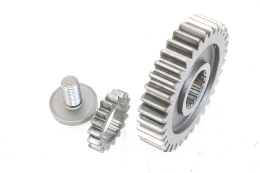 photo de TRANSMISSION DRIVE GEAR SHAFT SUZUKI SV S 650 (1999 - 2002) - Component detail