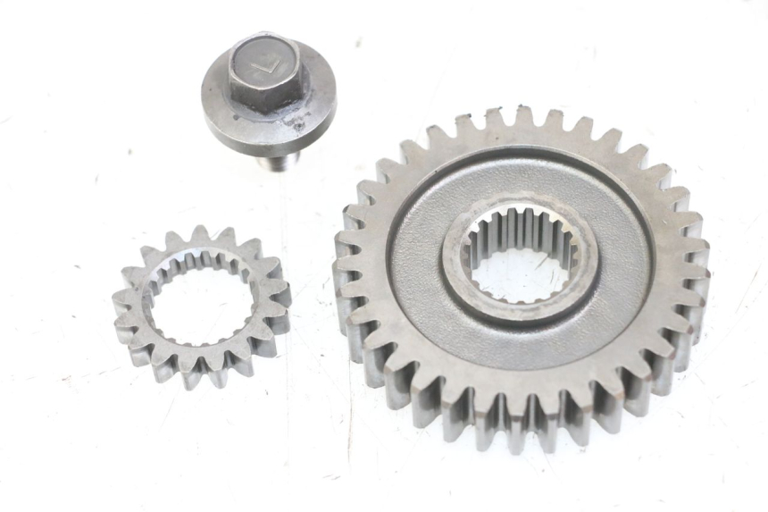 photo de TRANSMISSION DRIVE GEAR SHAFT SUZUKI SV S 650 (1999 - 2002) - Technical close-up