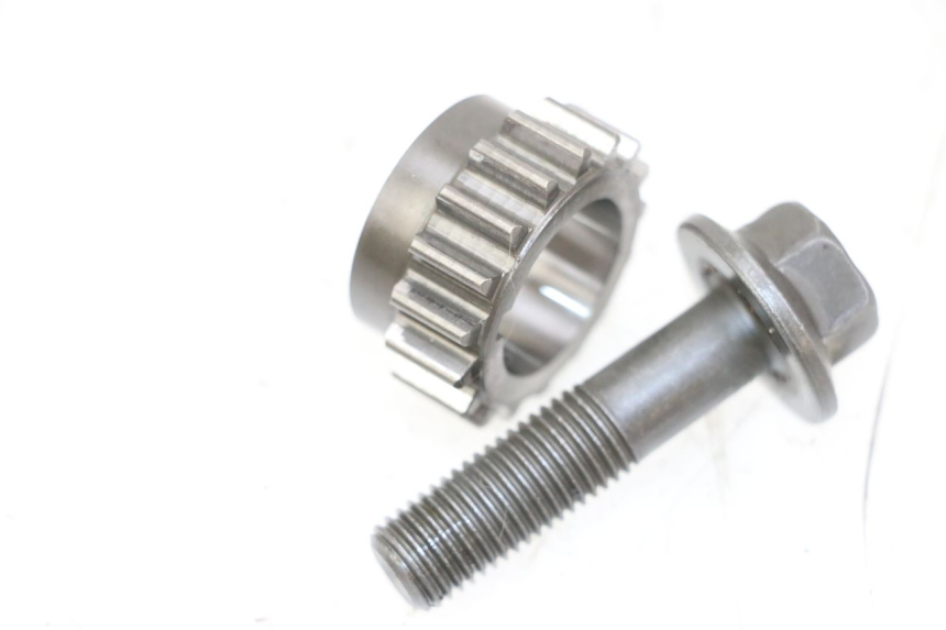 photo de TRANSMISSION DRIVE GEAR SHAFT YAMAHA FZ1 FAZER 1000 (2007 - 2009) - Zoom on usage condition